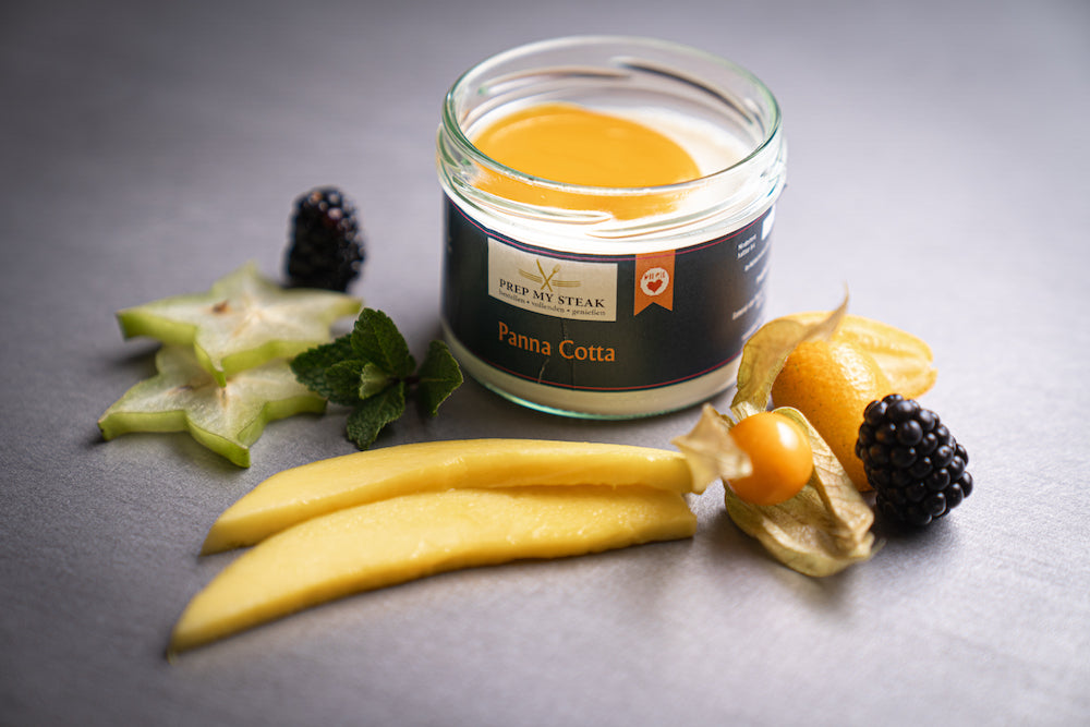 Panna-Cotta & Thai-Mango im Glas